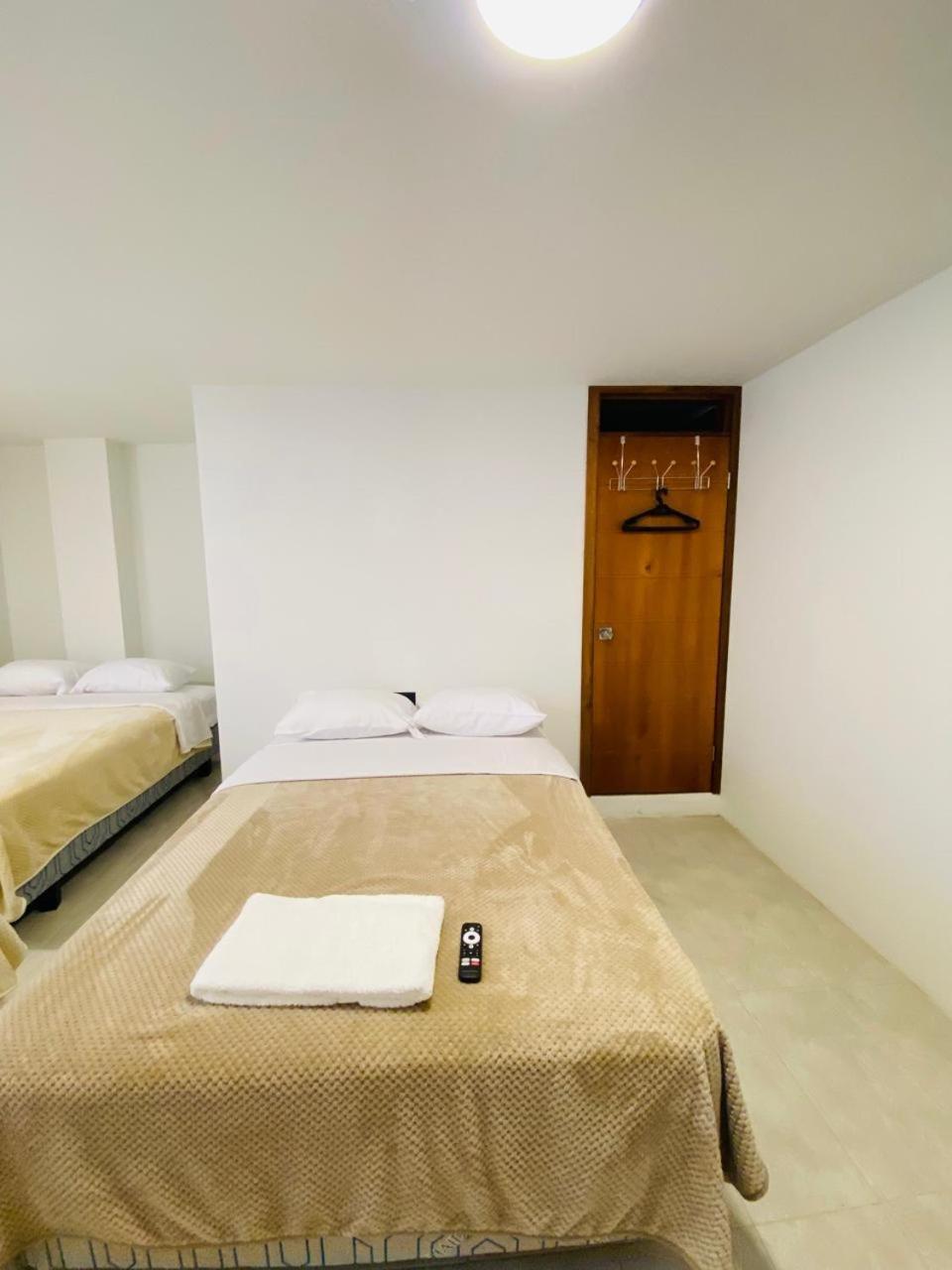 Hotel Bombay Baños Buitenkant foto
