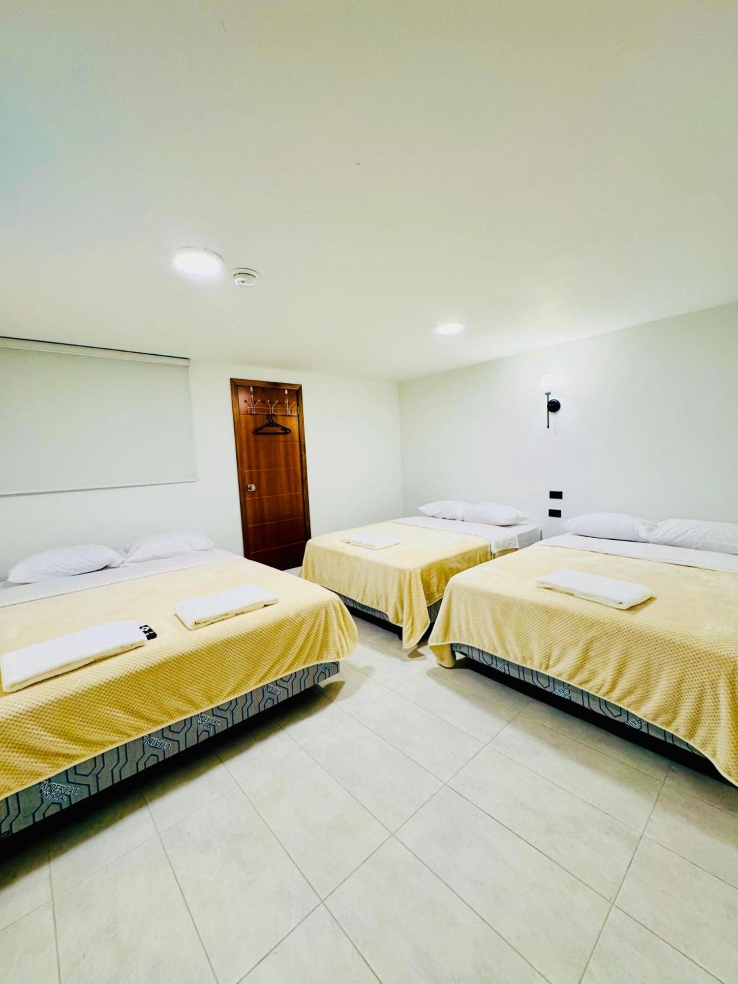 Hotel Bombay Baños Buitenkant foto
