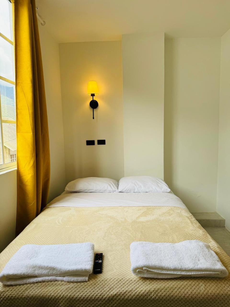 Hotel Bombay Baños Buitenkant foto